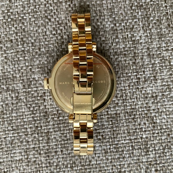 Marc Jacob mbm3366 main image 2